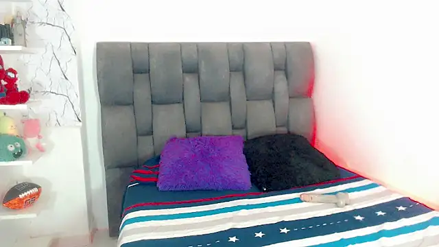 little_star_porn - Little_star_porn's free webcam - UK Sex Cams