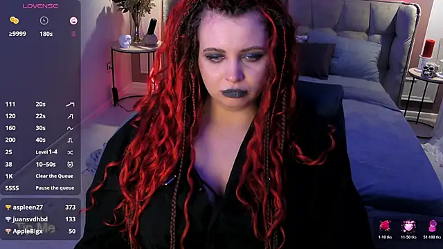 Miss_Maya_Mils webcam