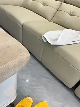 美女qwe522522在线直播