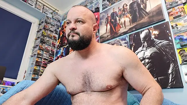 Muscle_Bear webcam
