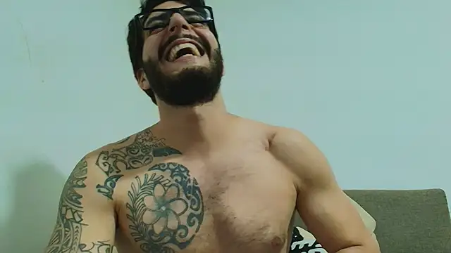 thomas_gun - Thomas_gun's free webcam - UK Sex Cams