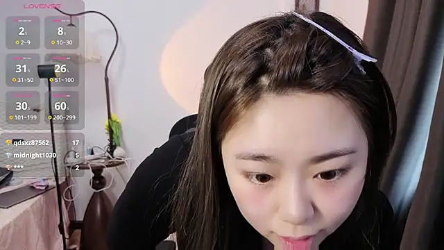 美女DAHLiA95在线直播