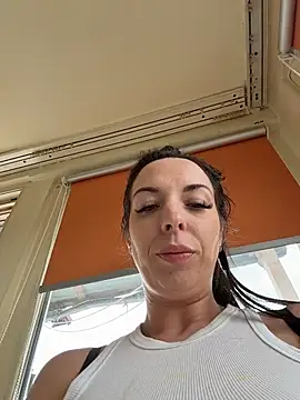 Almmaxxxx live sex cam