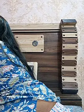 Webcam Model (Cute-Ananyaa) is live