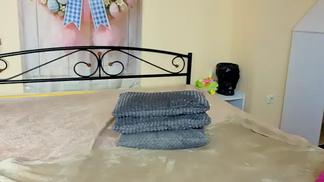 juicymillena - JuicyMillena's free webcam - UK Sex Cams