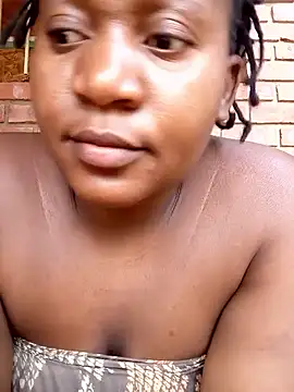 SweetHotPussy_99 webcam