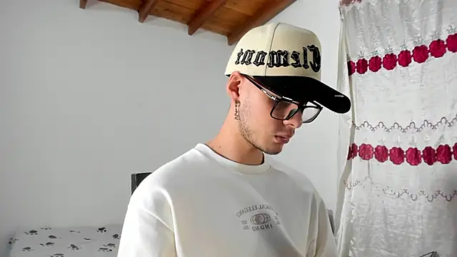 vlad__night (M young) - #big-balls #big-cocks #bisexuals #black-hair #cam2cam #cheapest-privates #club #colombian #cubs #cuckold #cumshot #dirty-talk #ejaculation #flashing #flexing #foot-fetish #gagging #gamers #hairy #handjob #hd #interactive-toys #jerk-off-instruction #lovense #masturbation #medium #oil-show #orgasm #power-top #recordable-privates #recordable-publics #rubbing #sexting #short-hair #small-audience #smoking #sneakers-and-socks #spanish-speaking #striptease #uncut #white #young