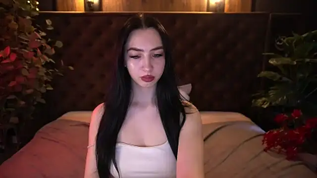 WildKittenX_ - Live Cam