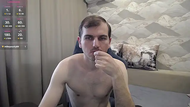 SerzhKorol1 live sex cam