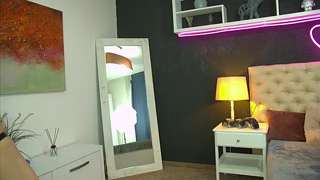 TaniaKaverina webcam