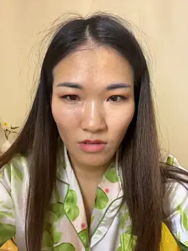 美女fiveyanzi在线直播