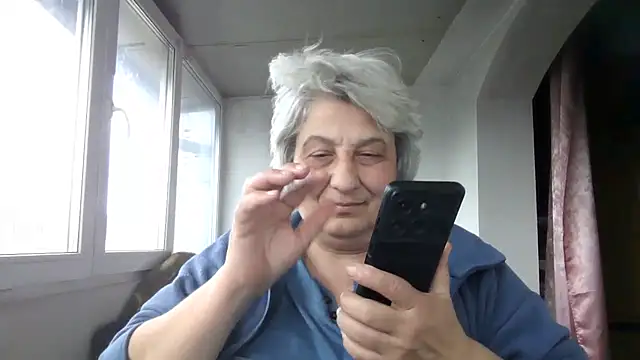 ExquisiteMature - Live Cam