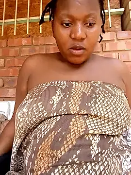 SweetHotPussy_99 webcam