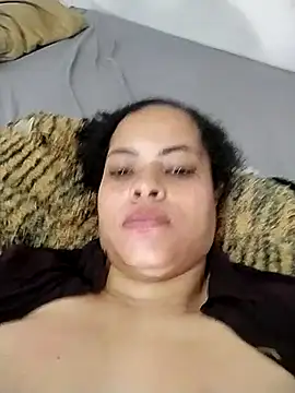 Webcam Model (sweetpe)  is live.Free join now!