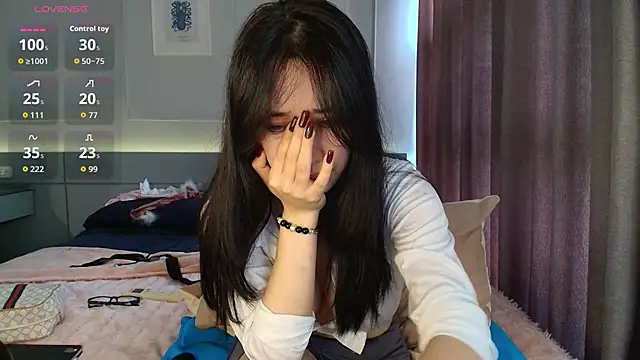 kurohyooo (F young) - a slap on the ass💕