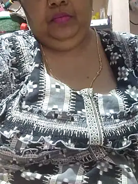 tamilthanushri webcam