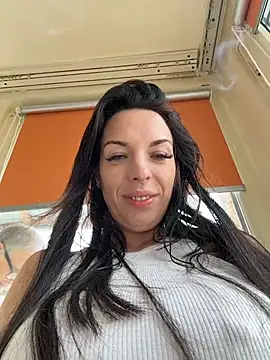 Almmaxxxx's Stripchat show and profile