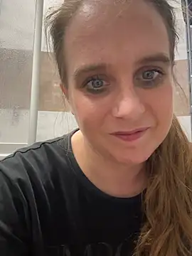 Chantalee live sex cam