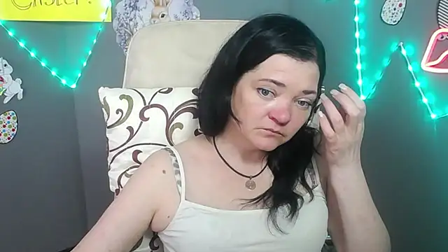 laurafinn - LauraFinn's free webcam - UK Sex Cams