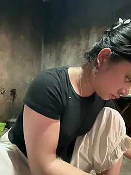 linbi135 - Linbi135's free webcam - UK Sex Cams