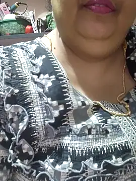 tamilthanushri webcam