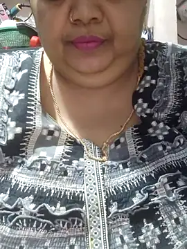 tamilthanushri webcam