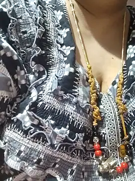 tamilthanushri webcam