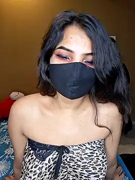 Webcam Model (Noor-Bold)  is live.Free join now!