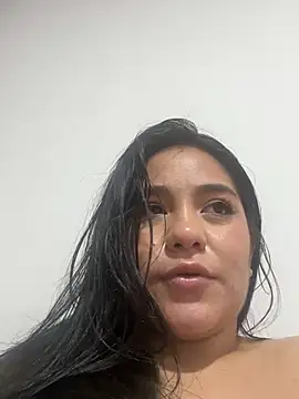 Webcam Model (nicole_steele)  is live.Free join now!