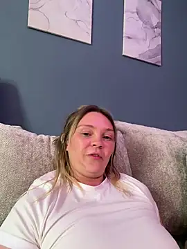 Sky25x Live Webcam on Stripchat