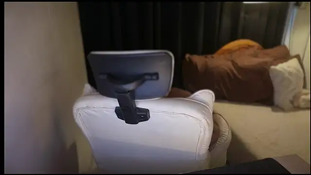 _XXXKittyTingles webcam