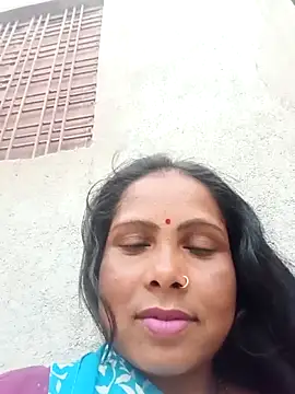 Webcam Model (Shreya_pandit)  is live.Free join now!