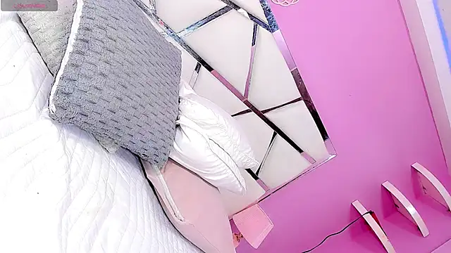 IssabellaIzzy webcam