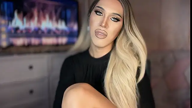 ts_glamxx - Ts_glamxx's free webcam - UK Sex Cams