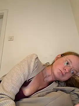 jannis1992 live sex cam