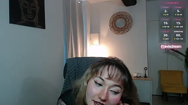 crystal-dreamt - Crystal-dreamt's free webcam - UK Sex Cams