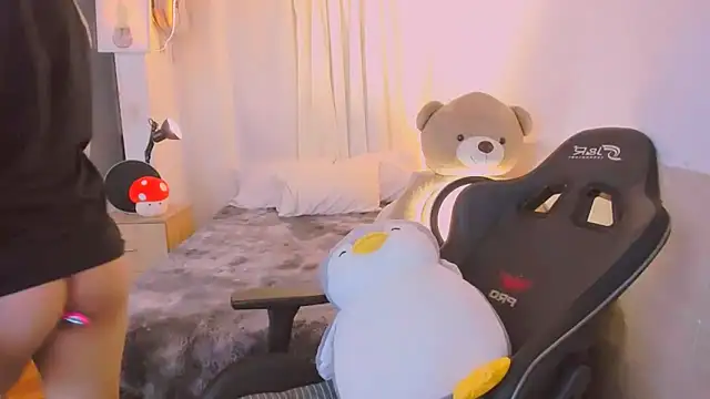 sweet_allan (M young) - 🎀 spanks x 15🎀