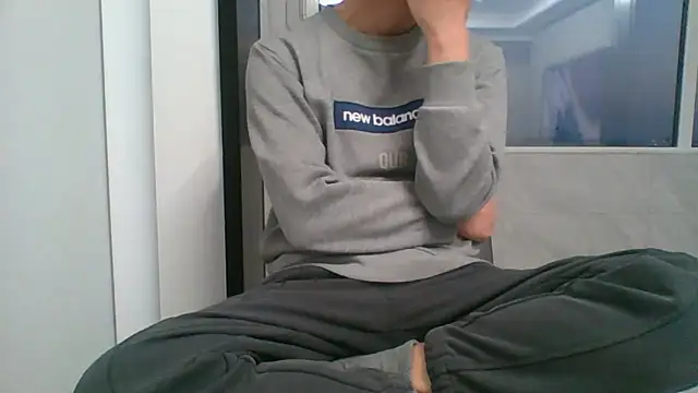 nole_china7 (Ask my age) - talk / fun / cum