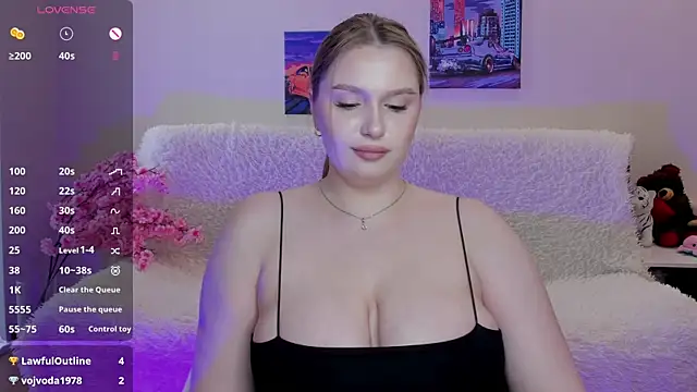 MichelleMiler webcam