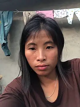 sun-shii from StripChat is Freechat