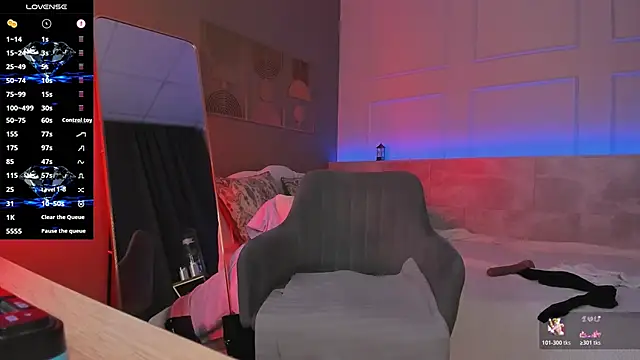 KylieMellow live sex cam