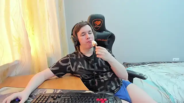 iliaskrislove - Iliaskrislove's free webcam - UK Sex Cams