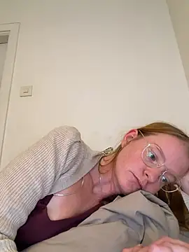 jannis1992 (F young) - Supries me use menu