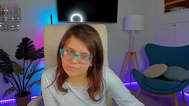 ariell_mini - Ariell_Mini's free webcam - UK Sex Cams