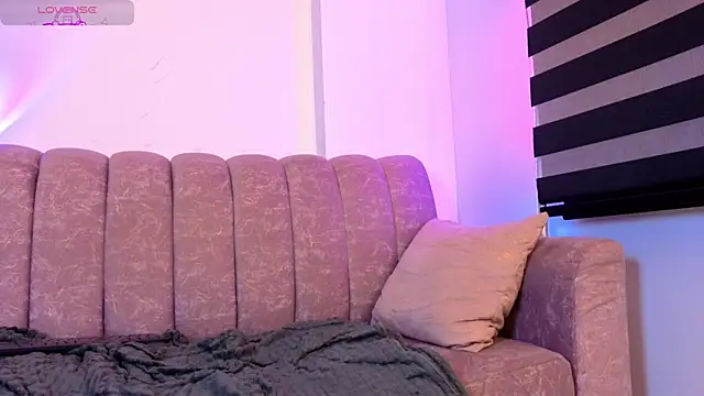 _scarletmoore webcam