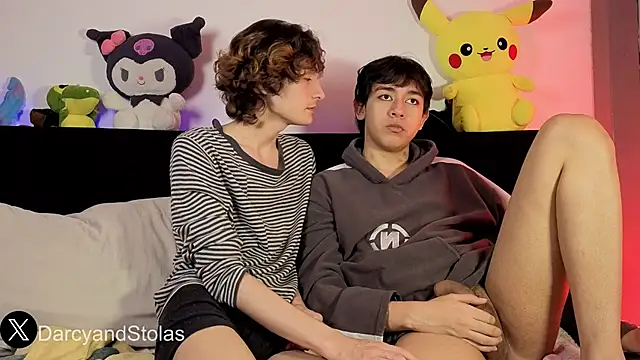 Darcy_and_Stolas webcam