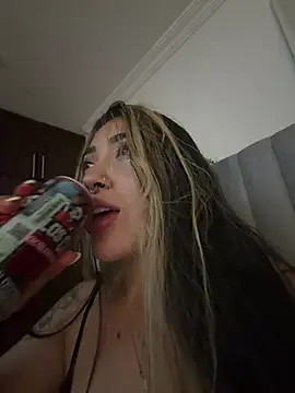 ManuelaVeeleez webcam