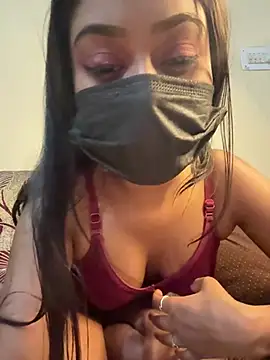 Roohbabe Live Webcam on Stripchat