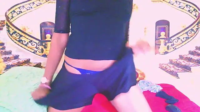 IndianSexcSmyle webcam