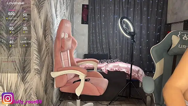 LallyRose69 webcam